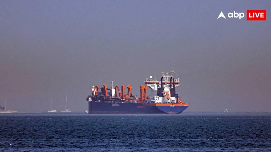 दो दिन पहले अचानक यू-टर्न लेकर आए चीनी जहाजों ने पार किया स्ट्रेट ऑफ होर्मुज, ईरान के इस कदम ने बढ़ाई अमेरिका-इजरायल की टेंशन